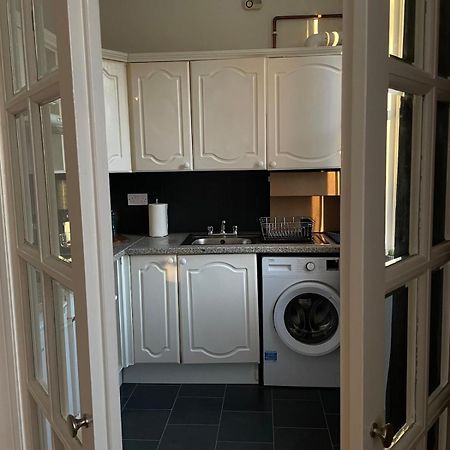 Cozy Flat In The Heart Of Leith Apartment เอดินบะระ ภายนอก รูปภาพ